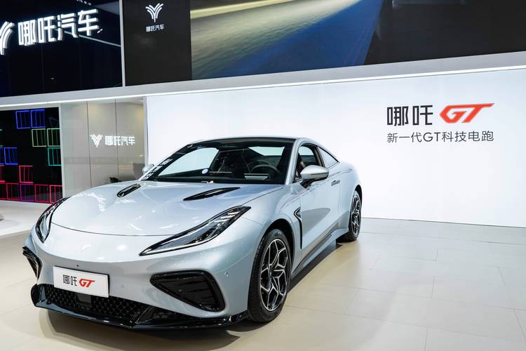 广州南沙区雷恒庆企业管理咨询哪吒汽车在智能汽车领域的表现，领途汽车在新能源汽车市场中的影响力